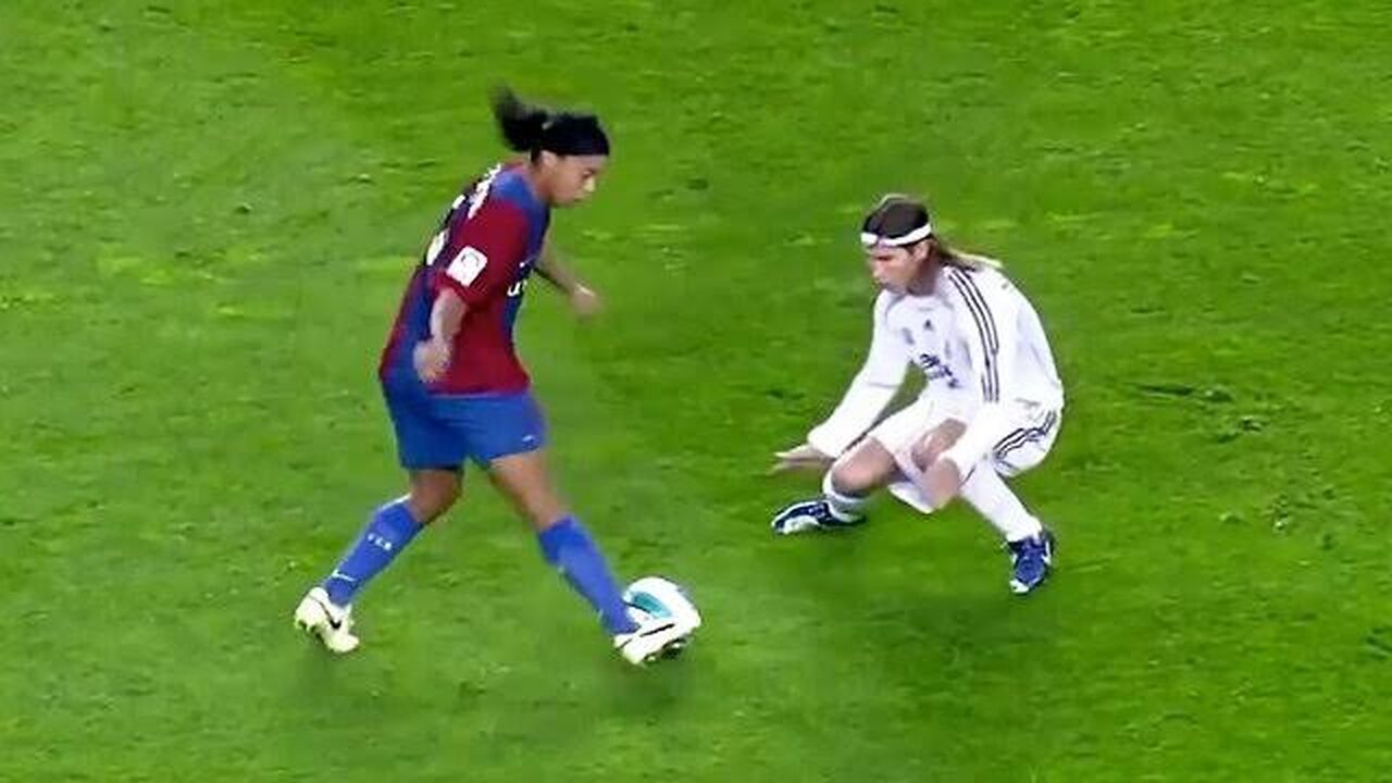 Ronaldinho Football Skills