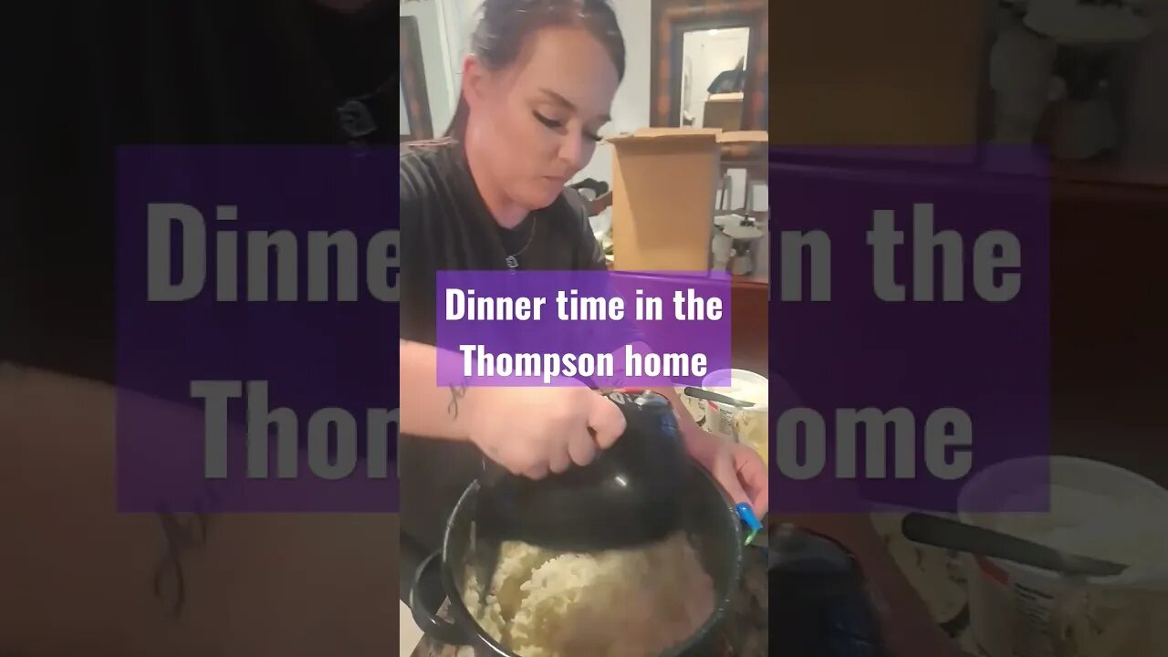 Dinner time! #dinner #dinnertime #foodlover #homecookedmeals #family #familytime #mellowdome