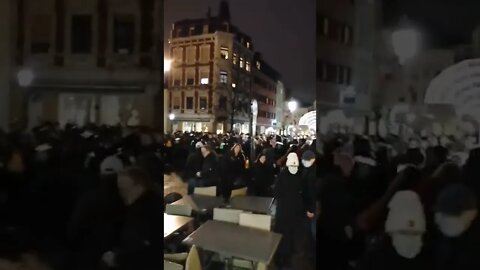 INTENSE German Protests Against Mandates Result In Struggle With Police