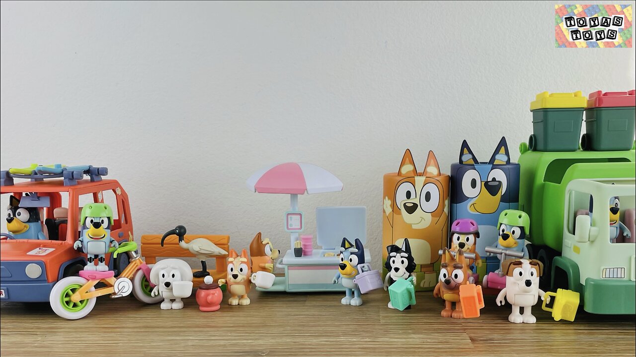 Bluey & Bingo's Unboxing Toys Adventure