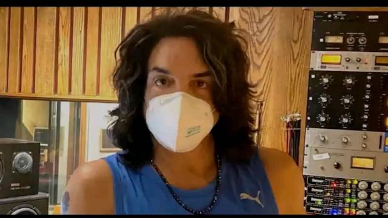 Paul Stanley Shares First Post-Covid Photo With A Health Status Update.