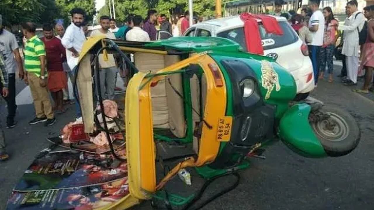 Misko opet vozi - Rikshaw 3: Vruci asfalt #rikshaw #mathura #roadrage