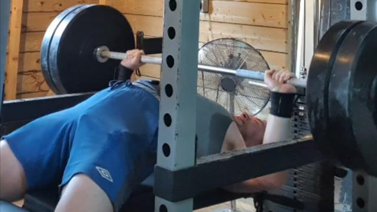 102.5 Kgs x 4 PAUSED Bench Press