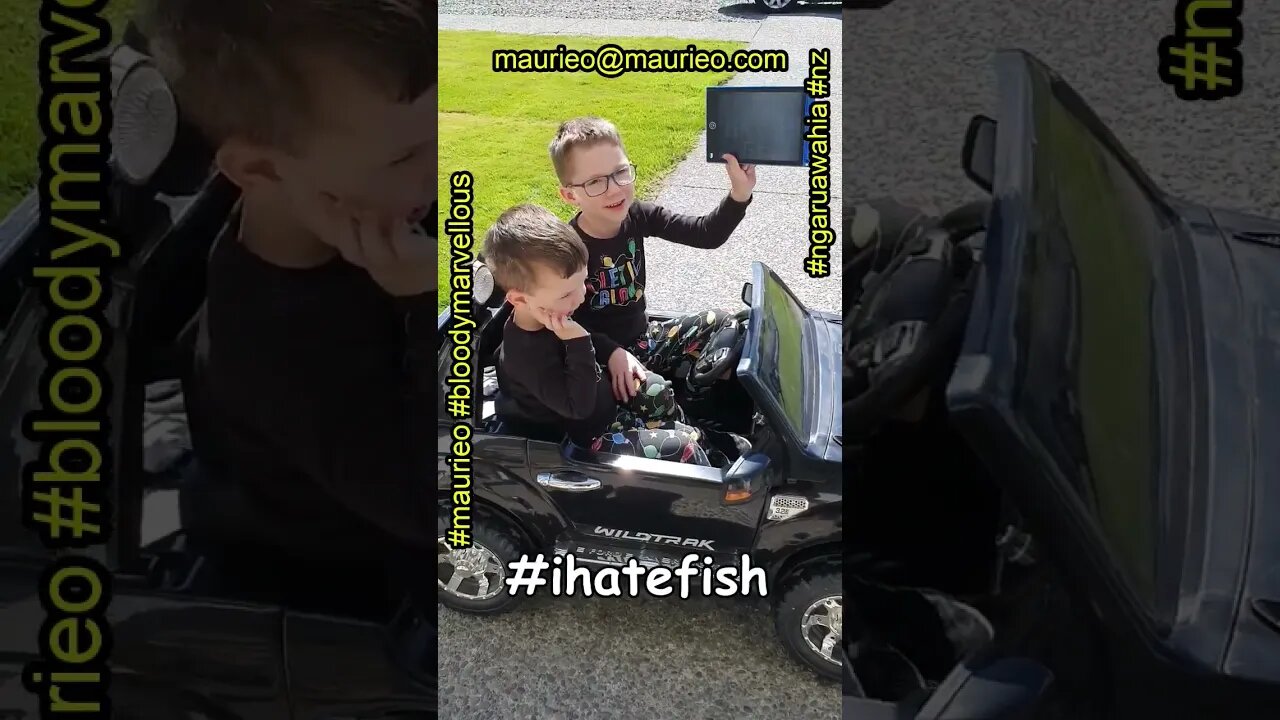 #maurieo #shorts I HATE FISH