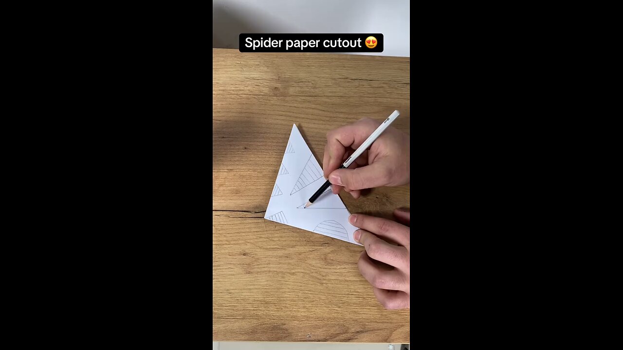 Try this one😍 #spider #papercutout