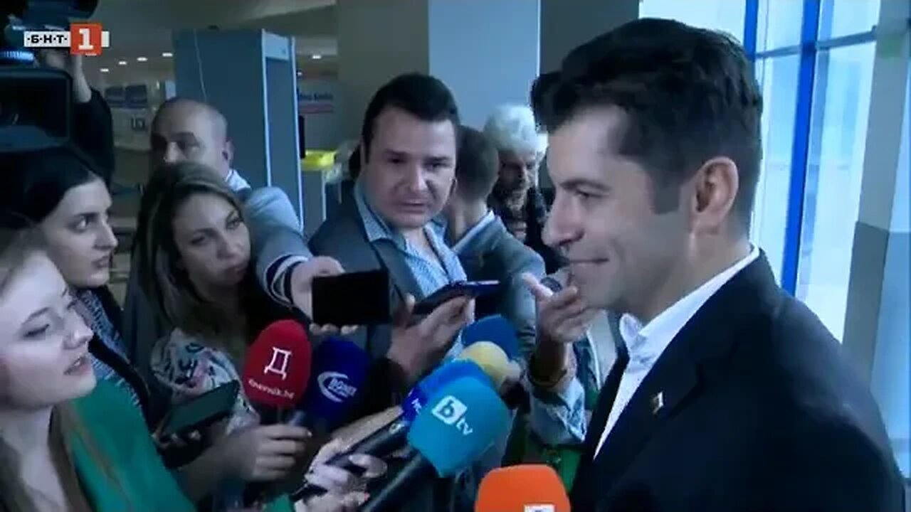 Кирил Петков на разпит в прокуратурата Не знам за какво съм извикан