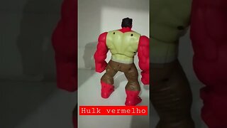 Hulk vermelho esmaga