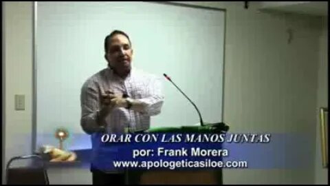 Orar con las manos juntas.Frank Morera.