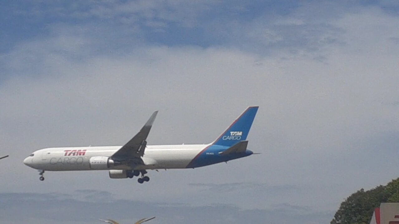 Boeing 767-300ERF PR-ACO volando desde Ciudad de México a Manaus 🇲🇽🇧🇷