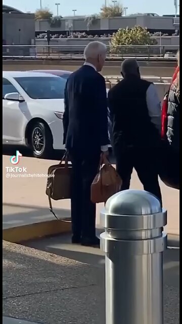 This is odd. The “President” is getting an Uber? No security.