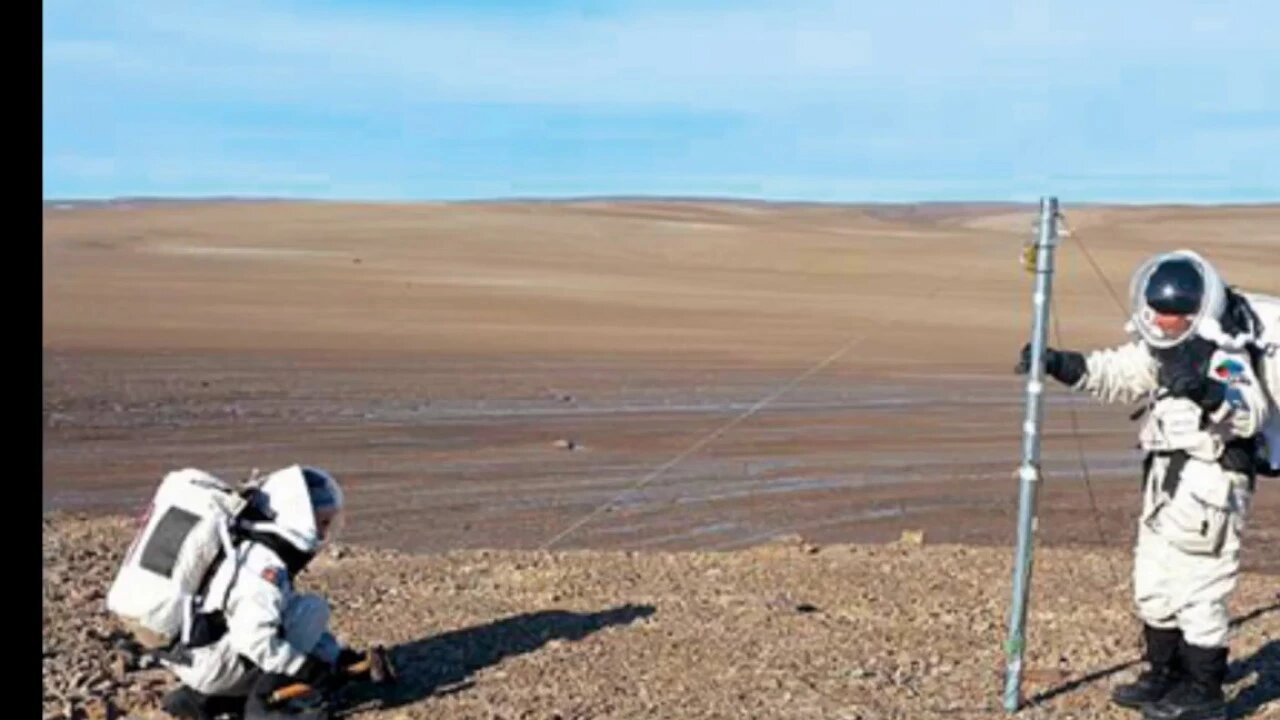 Are the NASA Mars Rover images actually from Devon Island Canada?