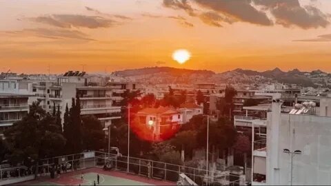 Στο Κόκκινο 105.5 - 12/04/2023 - Μουσικές επιλογές με τη Μαρίνα Λαχανά