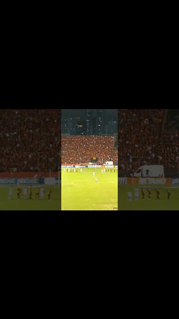 O gol de Raniel filmado pela torcida do VASCO que estava na Ilha do Retiro