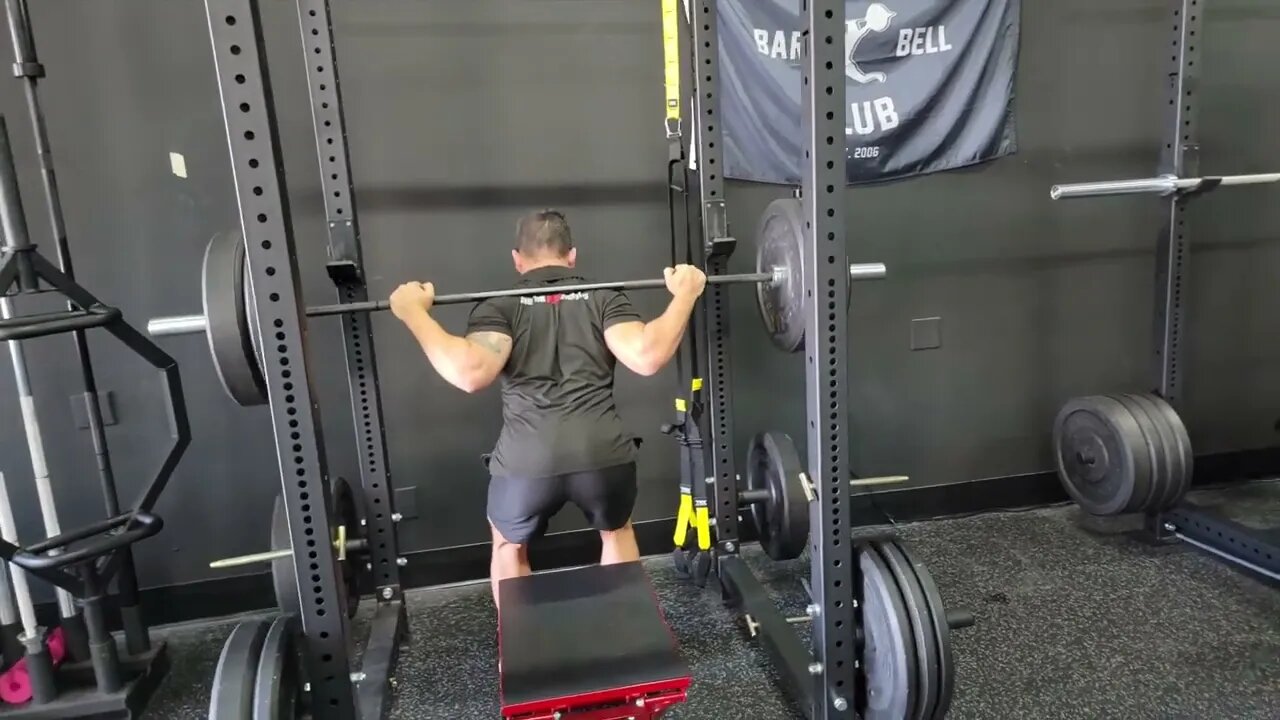 Barbell Neutral Stance Box Squat