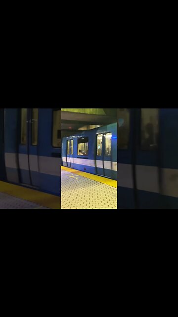 Nostalgique Montréal old metro #montreal #publictransport #viralvideo #travel #station