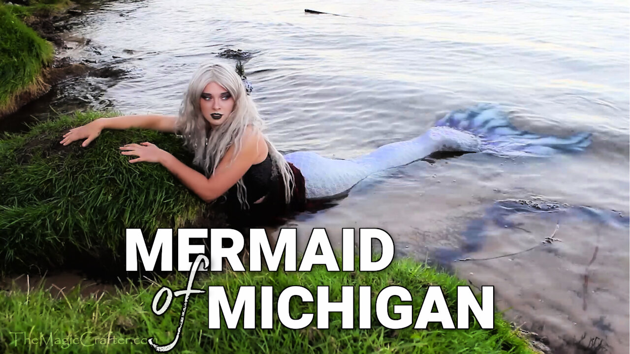 MERMAID VIDEO - Professional Mermaid swims in Lake Michigan Sunset (The Magic Crafter)