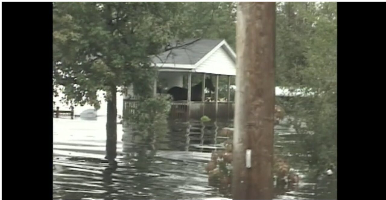 USMC HURRICANE FLOYD RELIEF AND RESCUE OPERATIONS