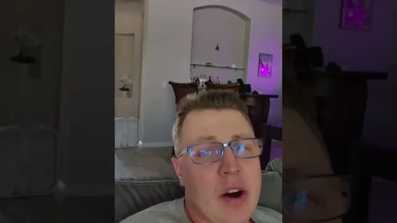 What would you do? #whatwouldyoudo #brokenairconditioning😎