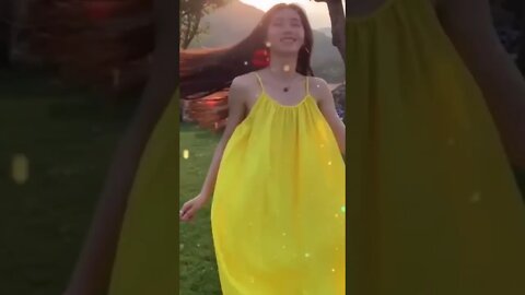 Chinese Girl is Total Sunshine