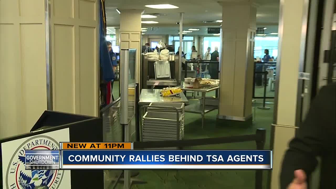Community pitching in as federal workers continue getting stiffed on pay