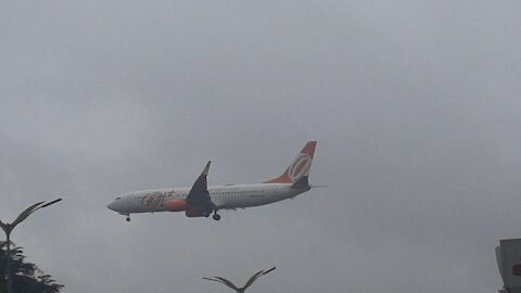 Boeing 737-800 PR-GGP na aproximação final antes de pousar em Manaus vindo de Fortaleza 20022021