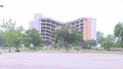 Crews demolish the old Park Place hotel in Kansas City