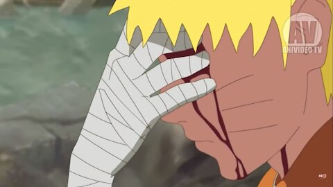 Naruto se pone los ojos de sasuke y el muere