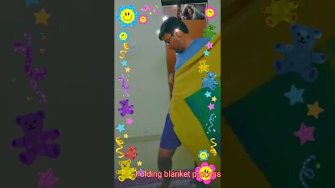 Fold blanket process during travel, #Shorts, #travel, #vlog,#fold,#folding