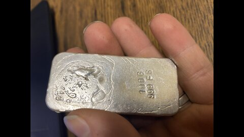 Pouring a 100 gram .999 Silver Bar!