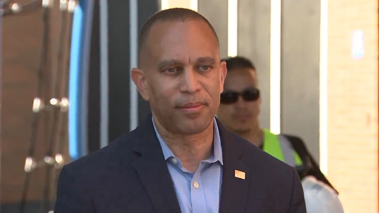Hakeem Jeffries Says He's On Team Biden/Harris… His Position Hasn't Changed
