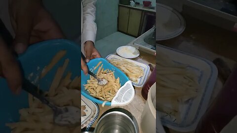 Mera hath sar gaya 🥲🥺 #trending #vlog #foryou #food #egg #funny #foodie #comedy #minivlog #cooking
