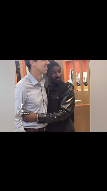 Man Literally Cuddles up to Beto