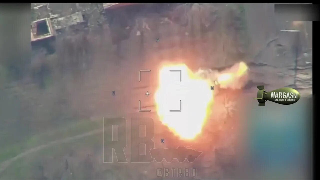 British made AS-90 gun hit with Lancet kamikaze drone at Kremennaya