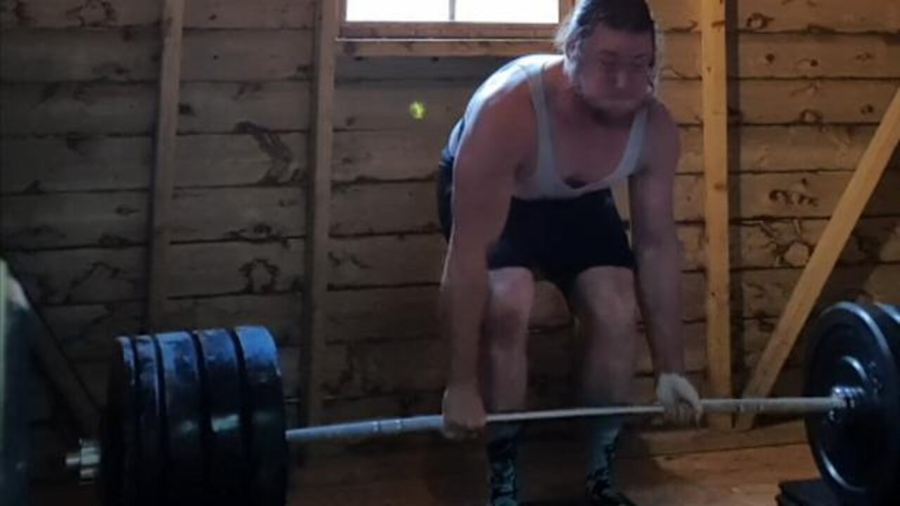 175 Kgs x 6 Deadlift. Tired, ugly, off- day.