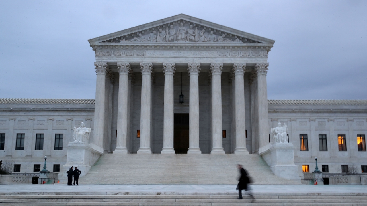 Supreme Court Blocks DOJ From Resuming Federal Executions