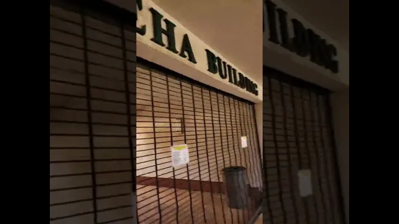 Kauai Mayor Kawakami Office Behind the Cage Closed to the Public for Over a Year