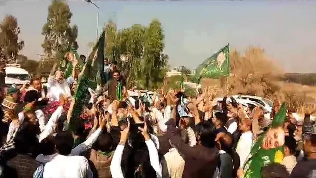 رہنما مسلم لیگ ن مرتضیٰ جاوید عباسی کی زیرقیادت قافلہ لاہور کی جانب رواں دواں