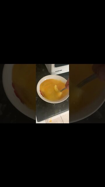 Making scrumble eggs by using butter as oil-yummy