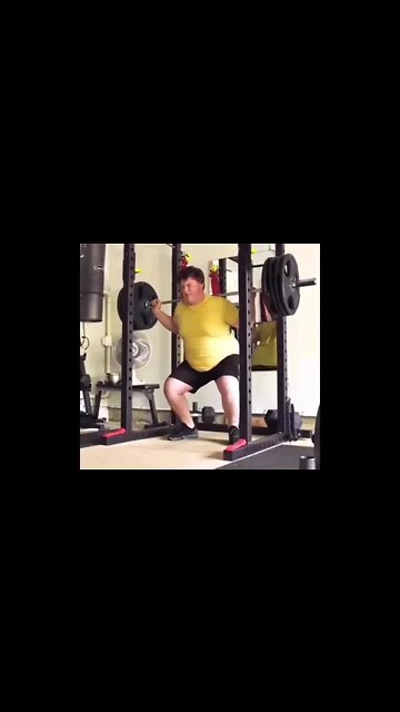 World's strongest man 🏋️🏋️‍♀️🏋️‍♂️🥴 #yta #shorts #shortsvideo #shortsfeed #subscribe #short