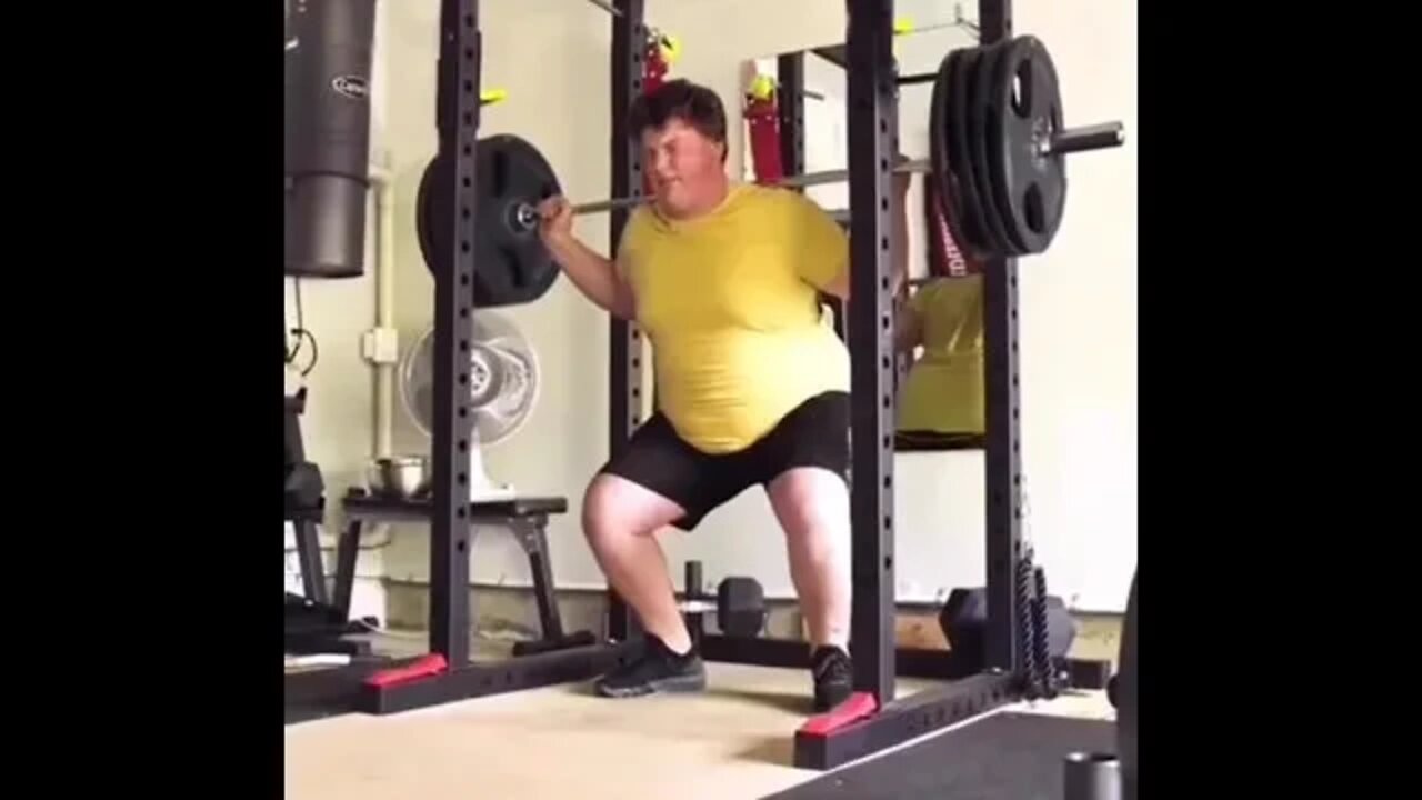 World's strongest man 🏋️🏋️♀️🏋️♂️🥴 #yta #shorts #shortsvideo #shortsfeed #subscribe #short