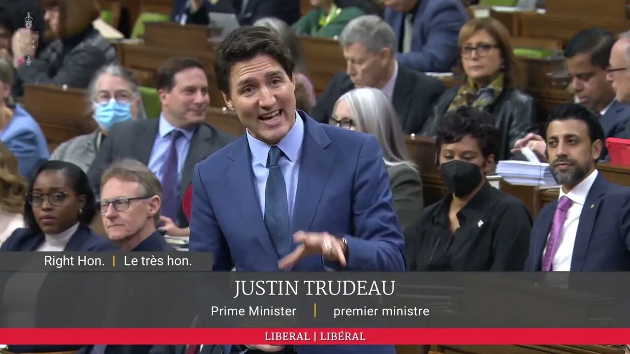 Melissa Gets Snappy With Trudeau