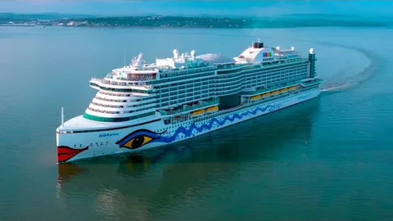 AIDA Prima Timelapse from the Isle of Wight - Southampton Berth 102 DJI Pocket 2 footage 18/04/2022