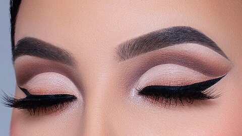 Modern Brown Cut Crease Tutorial with Black Winged Eyeliner