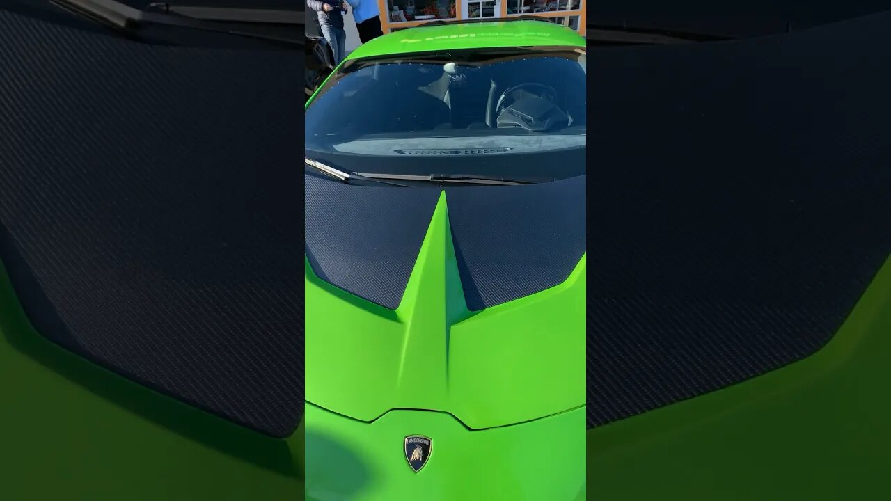 Lamborghini Huracan Roadster