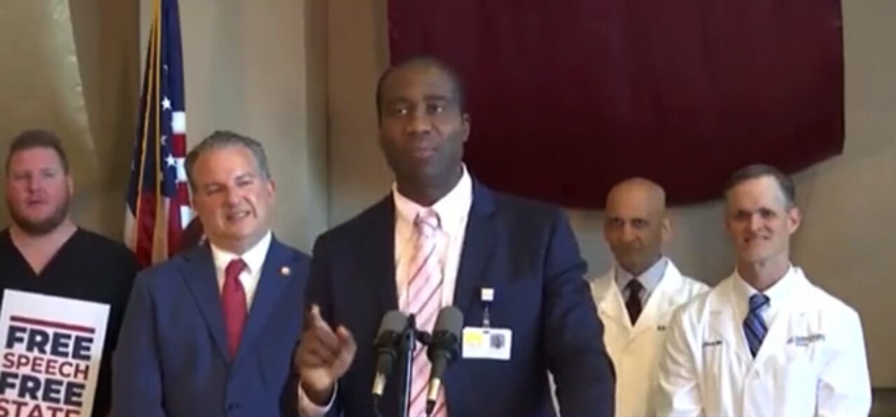 Le Dr Joseph Ladapo, ministre de la santé de Floride, mène la charge contre la folie des masques