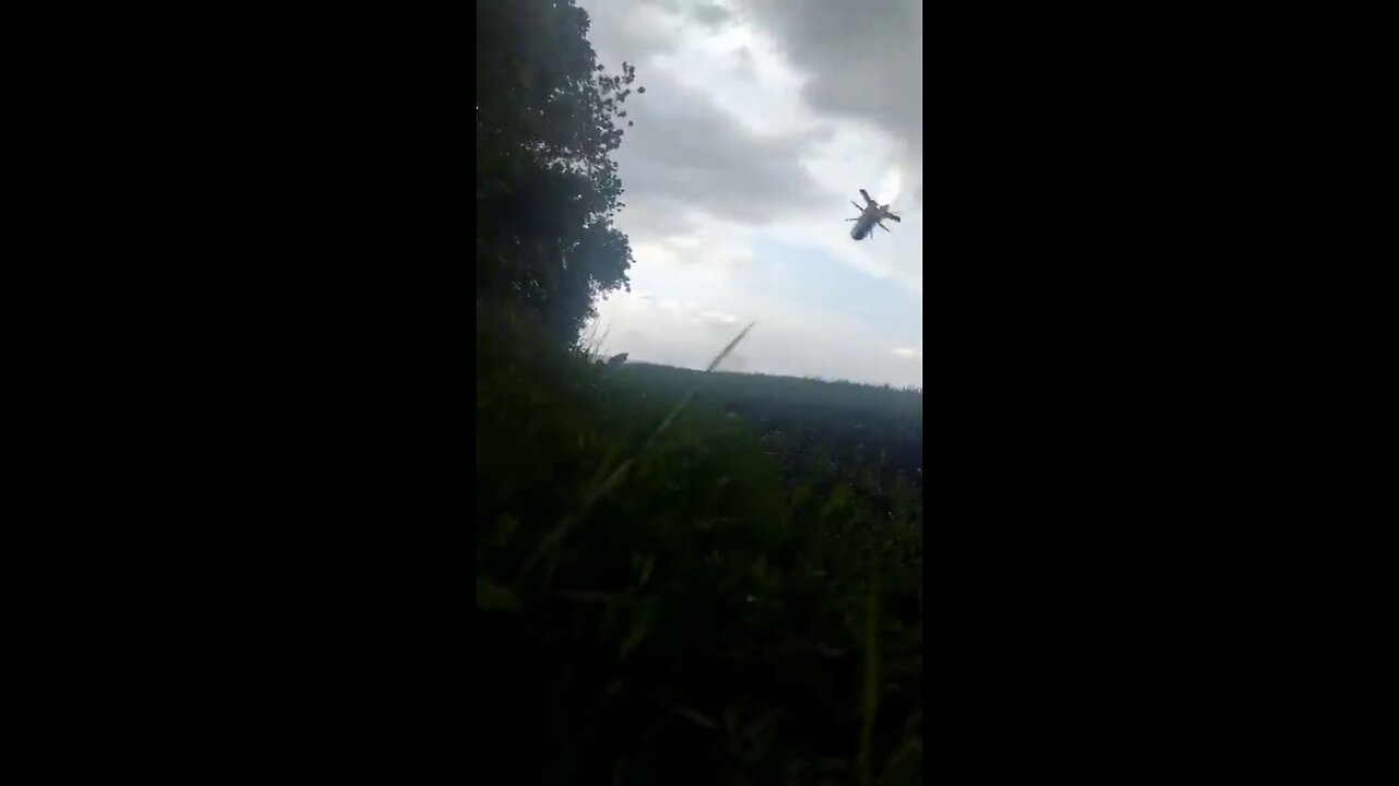 ★★★ First-person view of a FGM-148 Javelin ATGM used against Russian armour by Ukrainian forces