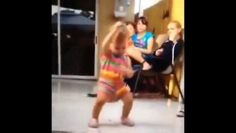 Funny babies dancing in hip hop beats 🤣🤣🤣