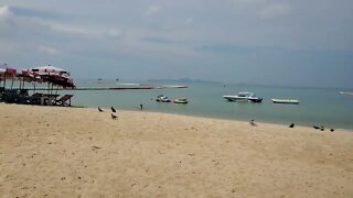 The best and cleanest beach in pattaya, thailand