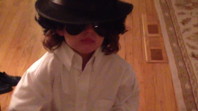 A Little Girl Impersonates Michael Jackson