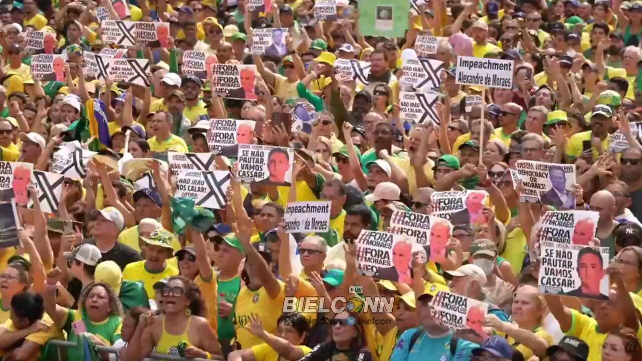 Brazilians want impeachment Alexandre de Moraes Supreme Court Brazil